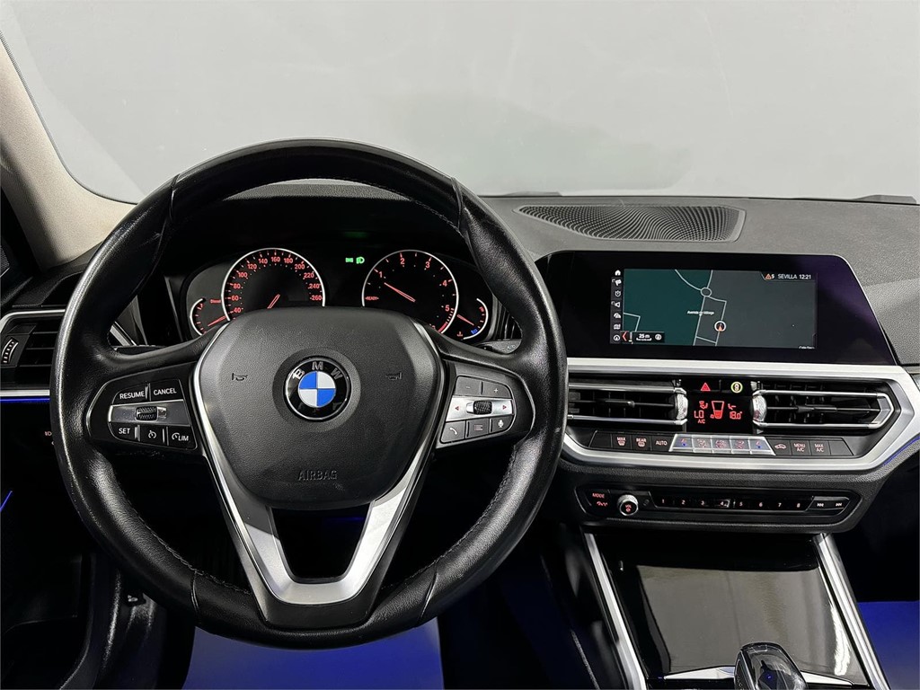 Foto 11 BMW Serie 3 320d Auto. Luxury Line