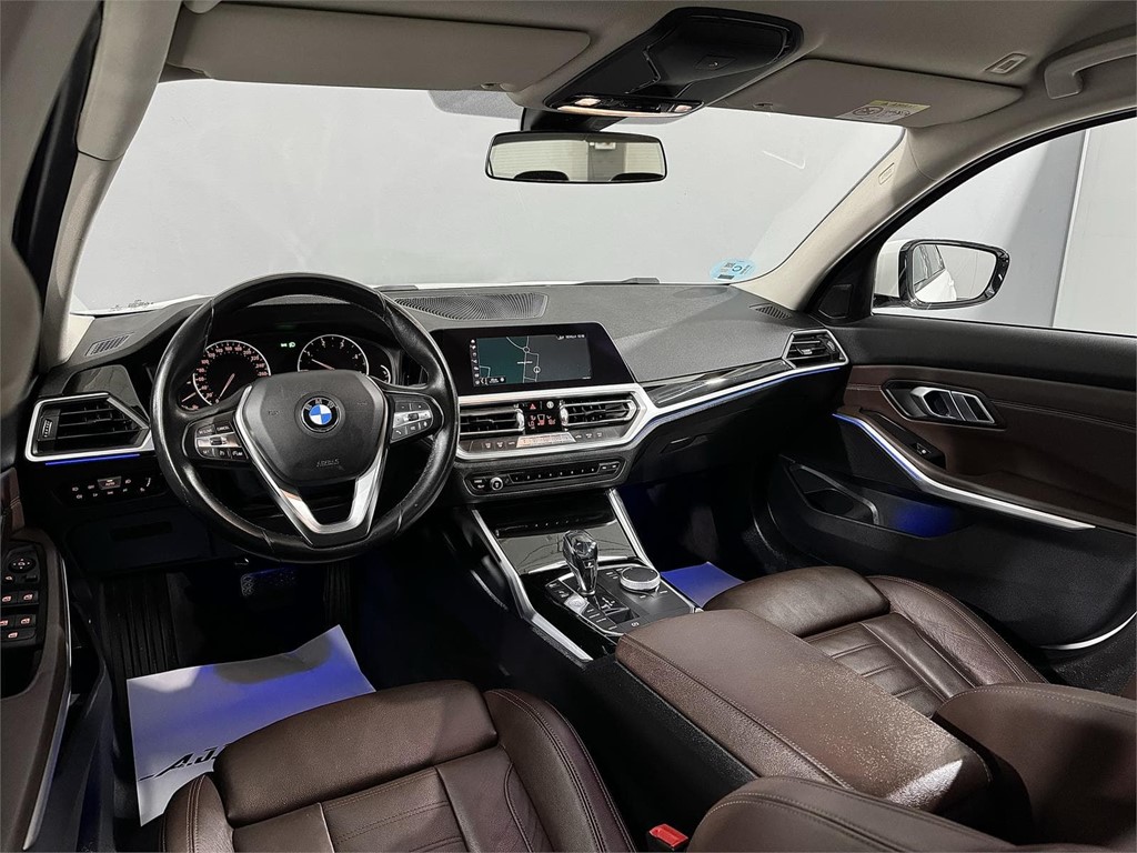 Foto 7 BMW Serie 3 320d Auto. Luxury Line