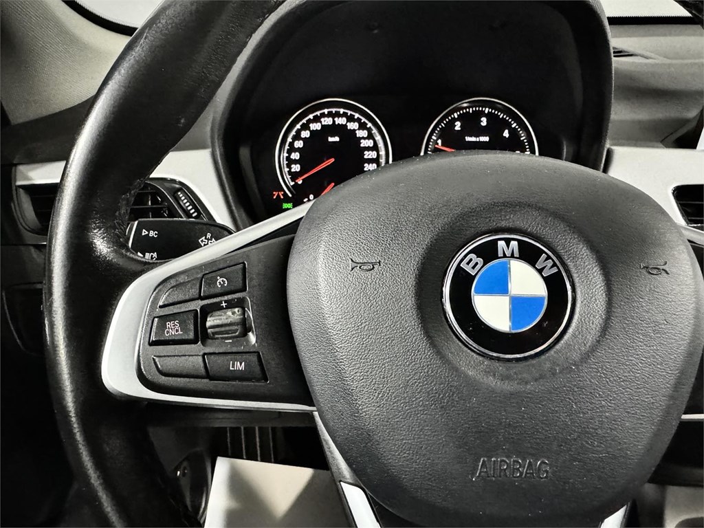 Foto 11 BMW X1 SDrive18D