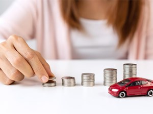 ¿Qué impuestos hay que pagar al comprar o vender un coche de segunda mano?