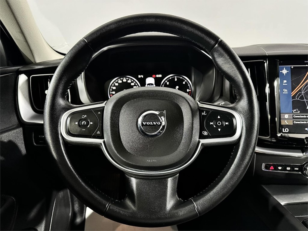 Foto 11 VOLVO XC 60 MOMENTUM D4 (CAMBIO AUTOMATICO) 2.0 190 CV